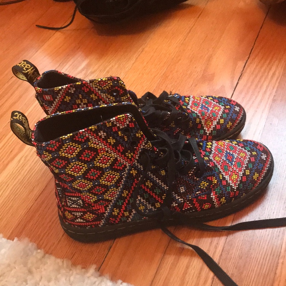Dr marten boots like new